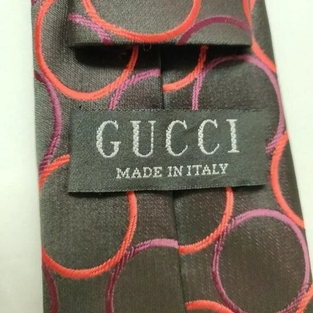 GUCCI 100% Italian silk men’s neck tie